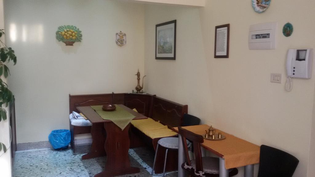Aci B&B Acireale Eksteriør billede
