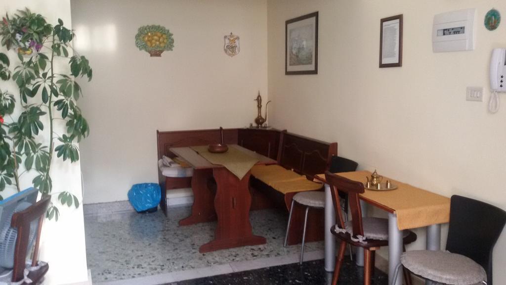 Aci B&B Acireale Eksteriør billede